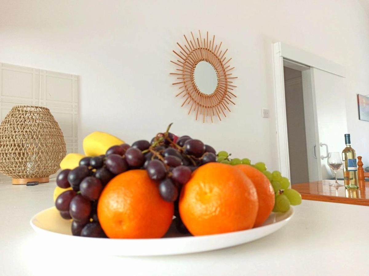 The Salnik Beach Apartment Limassol Eksteriør billede