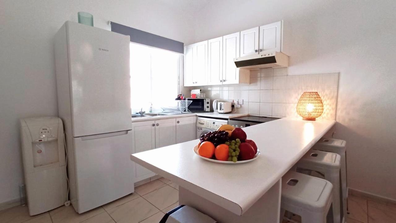 The Salnik Beach Apartment Limassol Værelse billede